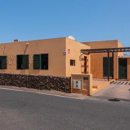 Lovely 2-Bed Villa In Corralejo Fuerteventura Esterno foto