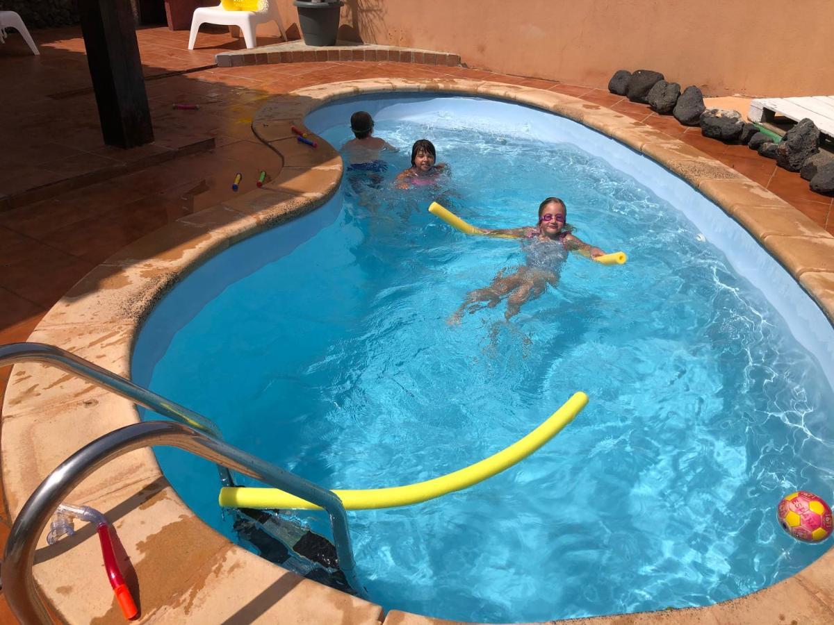 Lovely 2-Bed Villa In Corralejo Fuerteventura Esterno foto