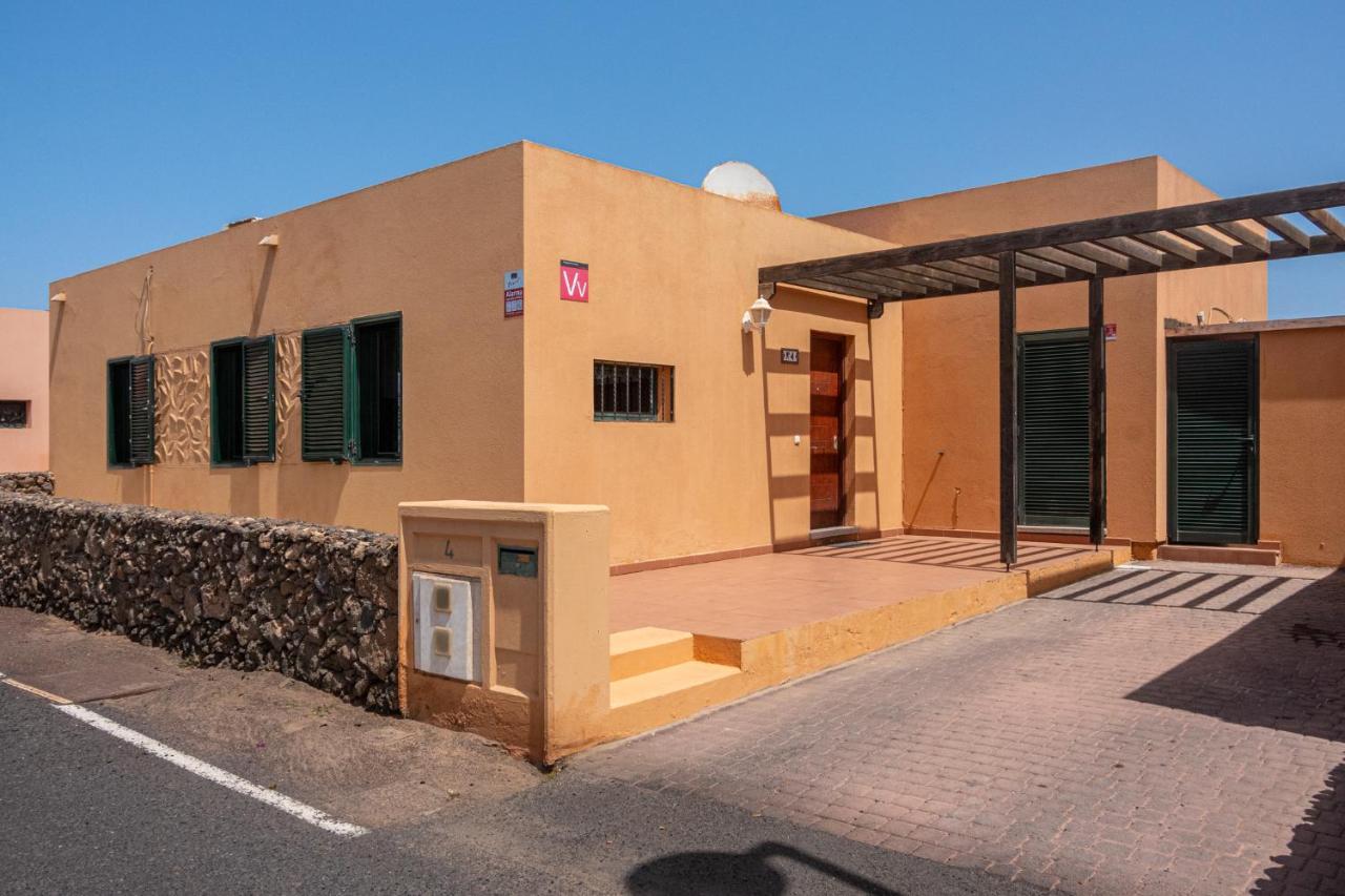 Lovely 2-Bed Villa In Corralejo Fuerteventura Esterno foto